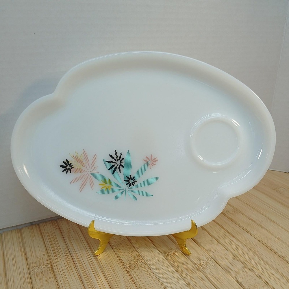 Vintage Federal Glass Atomic Starburst Milk Glass Snack Plate MCM Kidney Shape